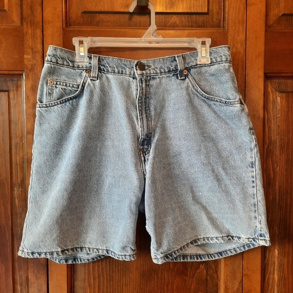 Levi's Pants - Levi's 951 Relaxed Fit Orange Tab light wash denim shorts jorts size 12